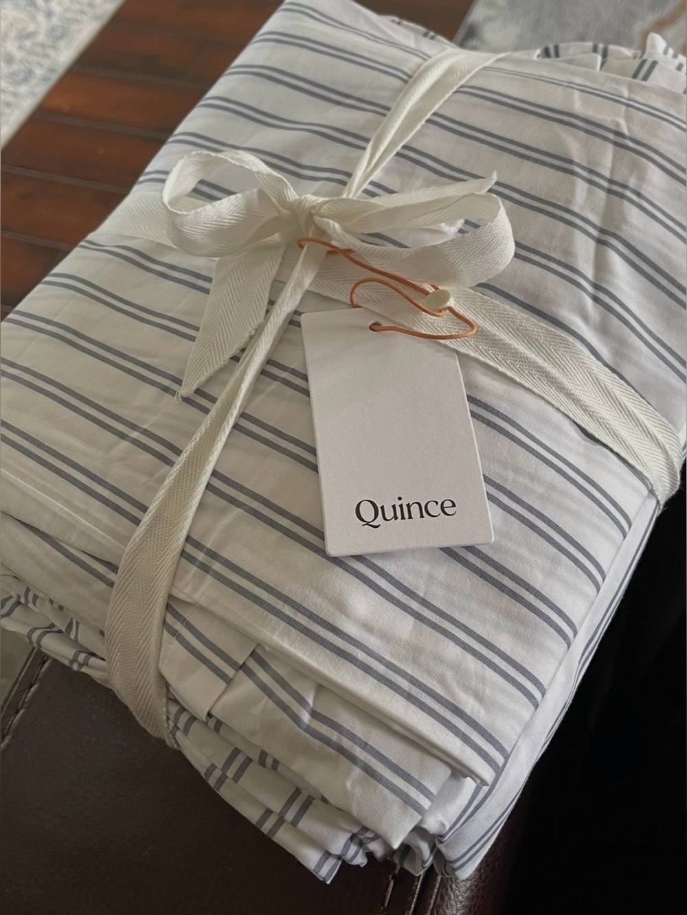 NWT Quince Organic Crisp Percale 3 Piece Duvet Cover Set, King/Cal (Blue/White)